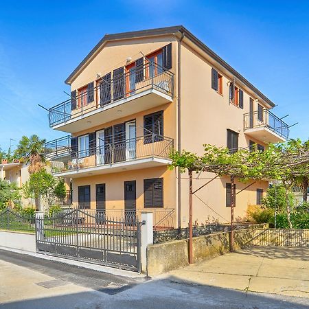 Apartment Ljiljana 1553 Novigrad Istria Buitenkant foto