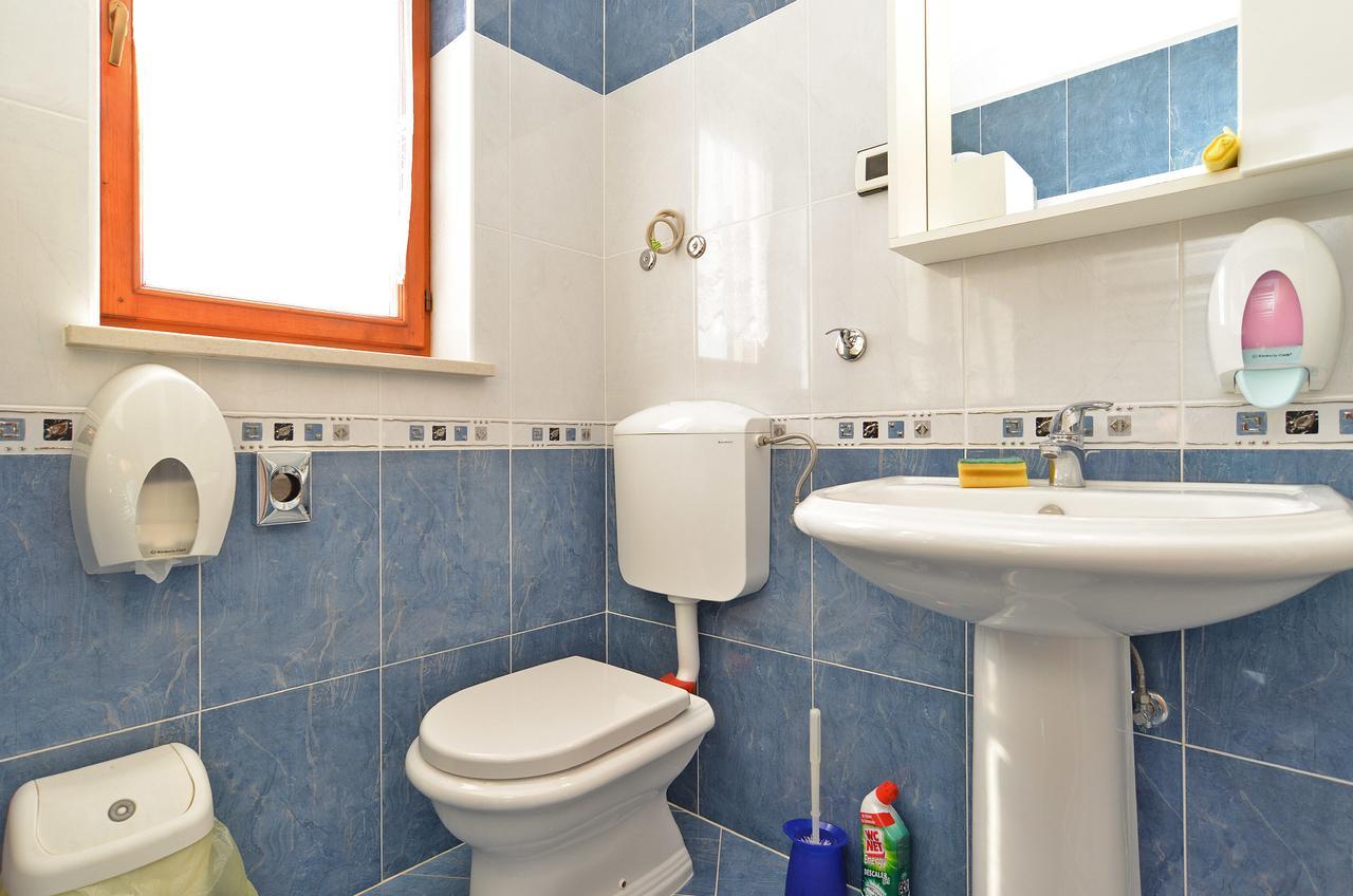 Apartment Ljiljana 1553 Novigrad Istria Buitenkant foto