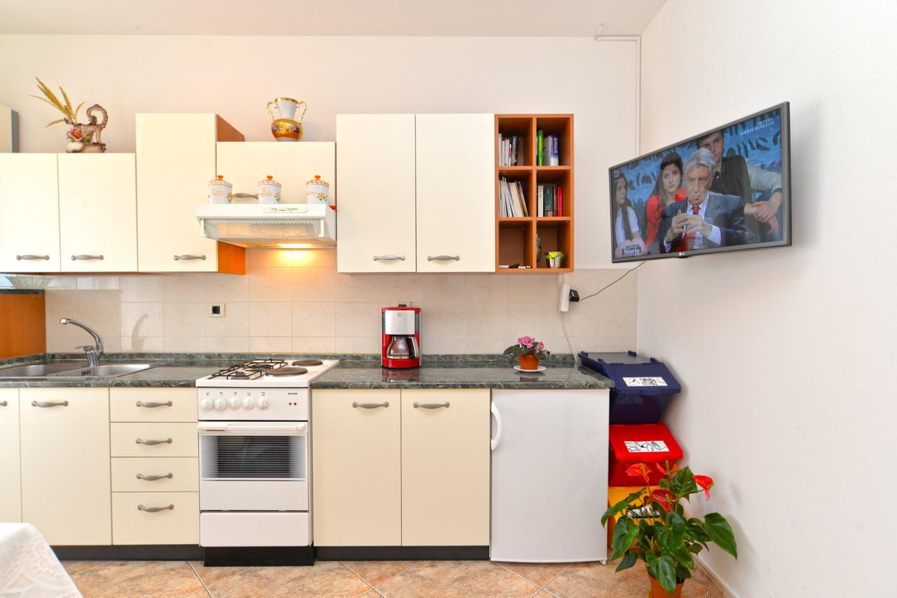 Apartment Ljiljana 1553 Novigrad Istria Buitenkant foto
