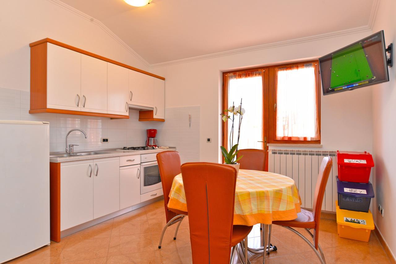 Apartment Ljiljana 1553 Novigrad Istria Buitenkant foto