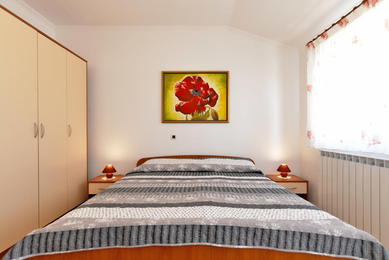 Apartment Ljiljana 1553 Novigrad Istria Buitenkant foto