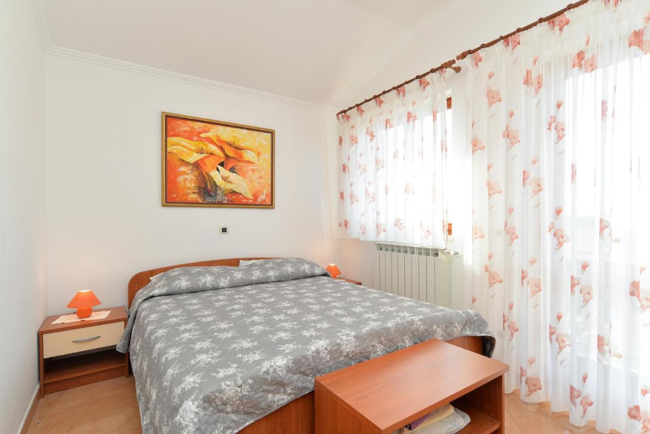 Apartment Ljiljana 1553 Novigrad Istria Buitenkant foto